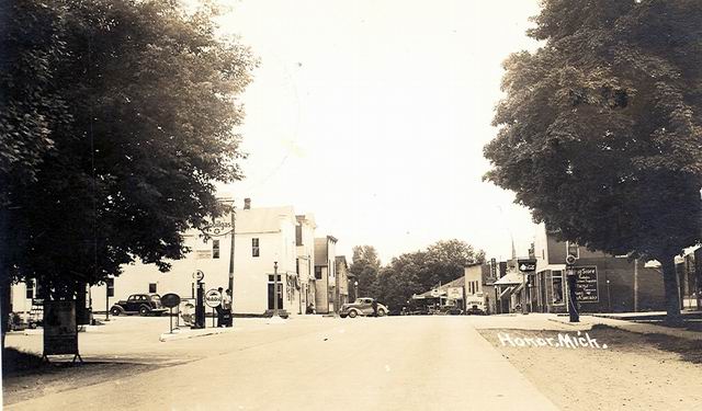 Mobil Station Honor (newer photo)